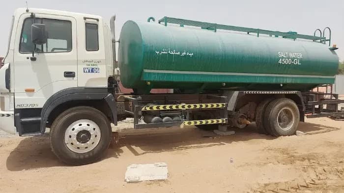 Used Hyundai HD370S 4500 Gallon Water Tanker Truck for Sale / Scrap in Dubai